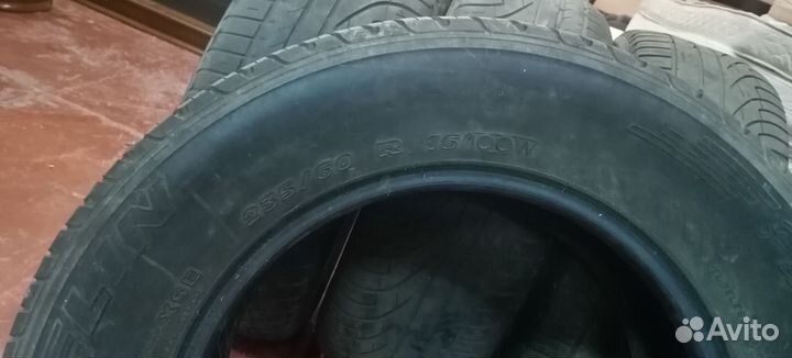 Accelera Beta 235/60 R16