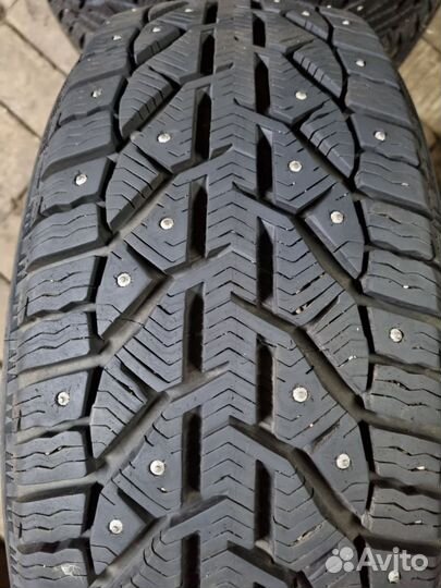 Tigar SUV Ice 215/60 R17 100T