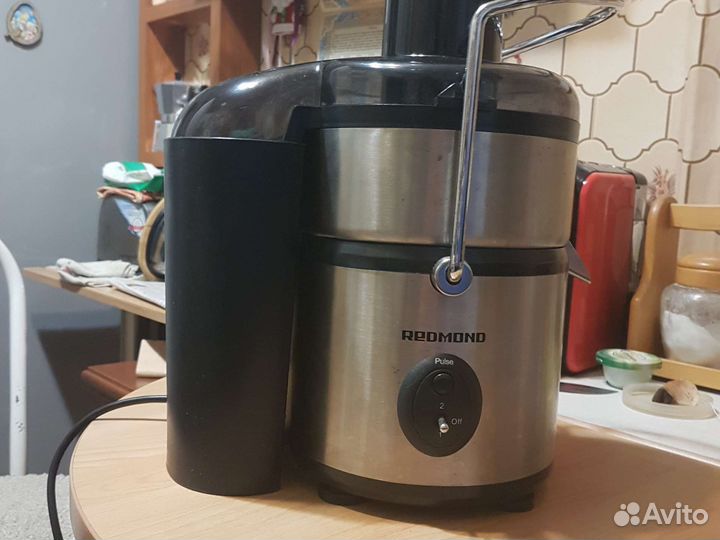 Соковыжималка Redmond
