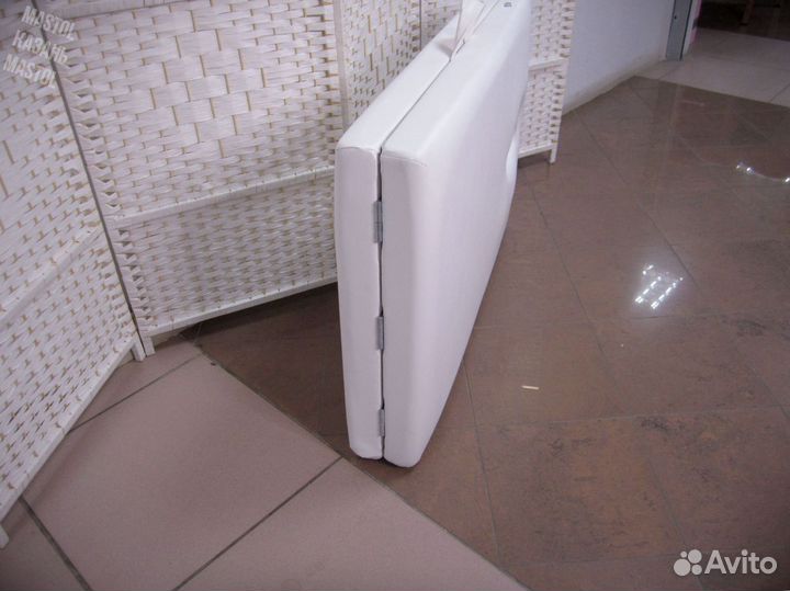 Массажный стол