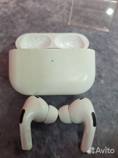 Apple AirPods Pro 2