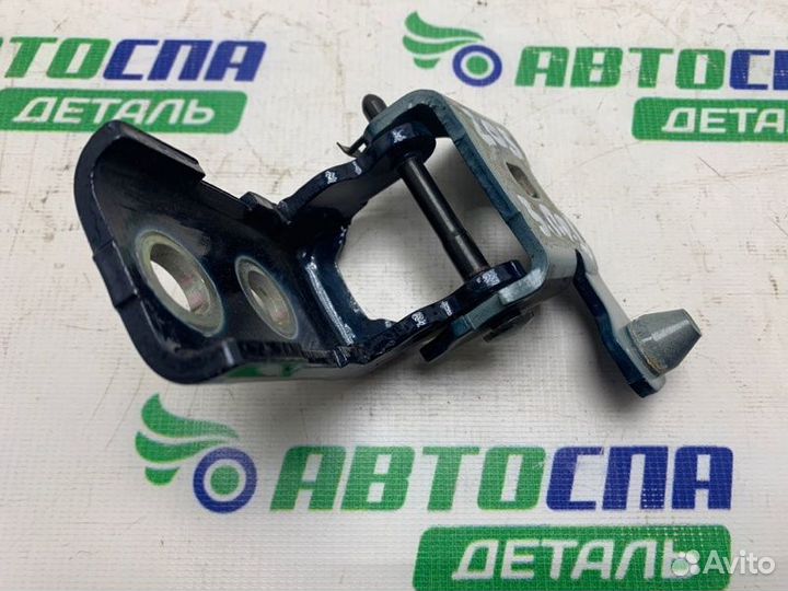 Петля двери задняя правая Peugeot 308 хетчбек