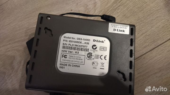 Маршрутизатор(Коммутатор,Switch) D-Link DES-1005D