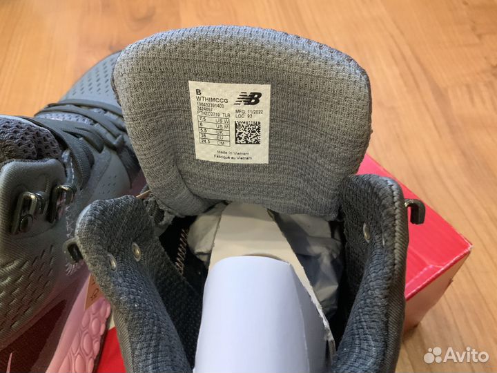 Кроссовки женские высокие 37 размер