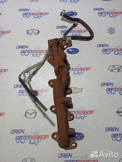 Выпускной коллектор правый Toyota Land Cruiser 200