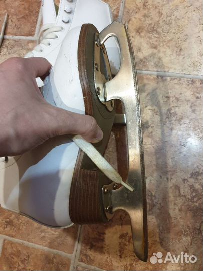 Коньки фигурные 34 размер