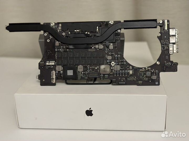 Материнская плата 820-3332-А MacBook Pro 15 A1398