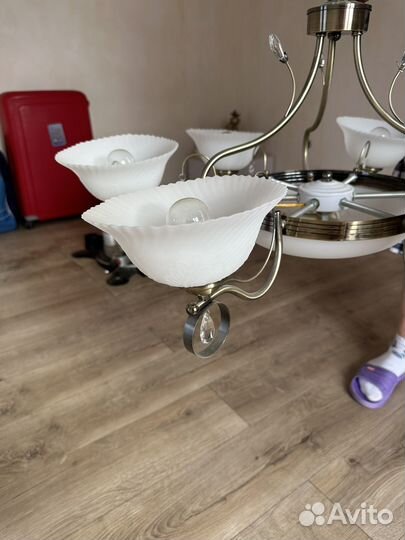 Люстра подвесная потолочная