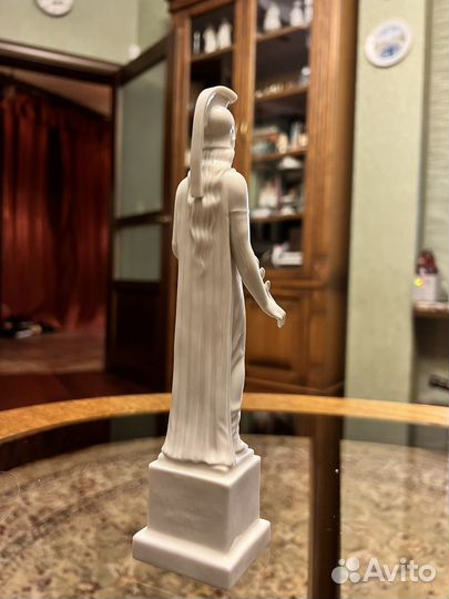 Фарфоровое статуэтка Афина поллада. Allach