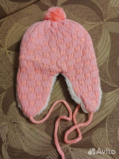Шапка зимняя для девочки на 2-4 года