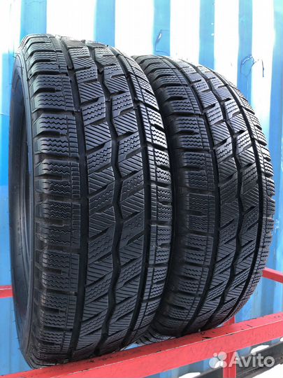 Hankook Winter I'Cept LV RW12 215/65 R16C