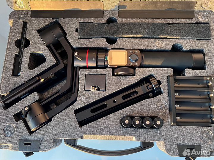 Профессиональный трехосевой подвес Feiyu AK2000