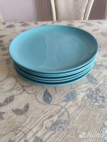 Обеденная тарелка IKEA голубой цвет 27 см