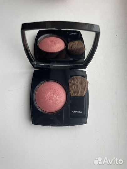 Румяна chanel 55 in love