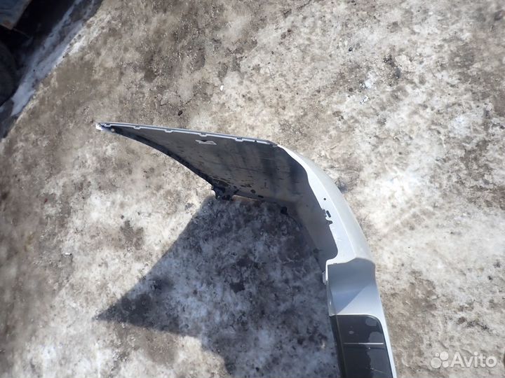 Бампер задний для Toyota Highlander II 2007-2013