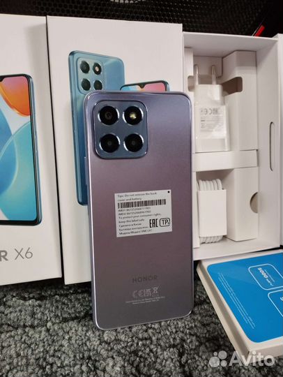 Новые Honor X6 4/64GB Titanium Silver NFC