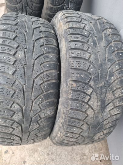 Accelera 651 21.5/60 R16 97B