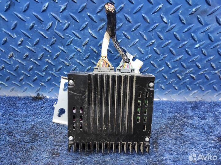 Усилитель звука Honda Accord 9