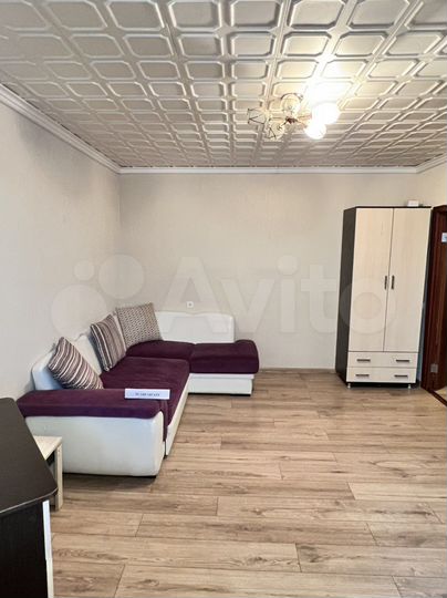 2-к. квартира, 59 м², 1/9 эт.