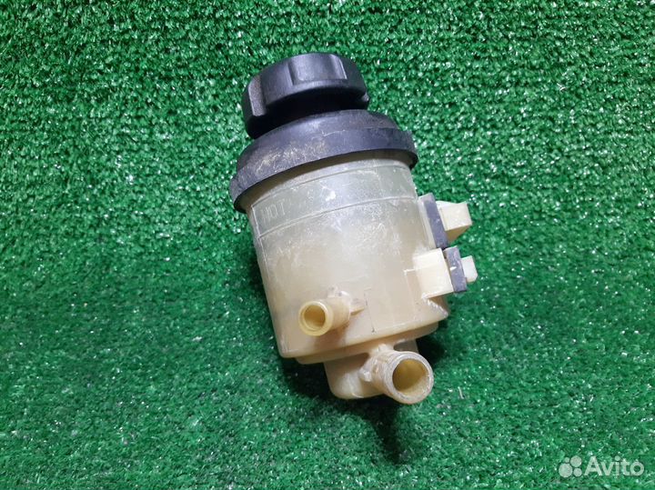 Бачок гур Hyundai Solaris I (2010—2014)