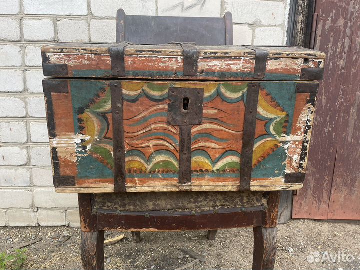 Сундук расписной