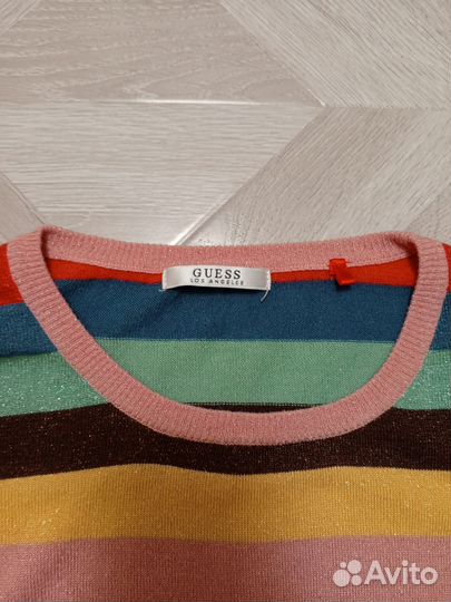 Женский свитер Guess