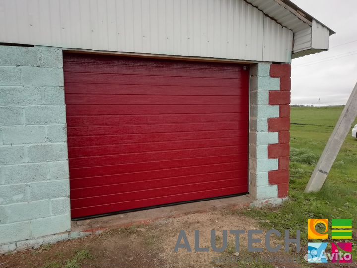 Секционные ворота alutech