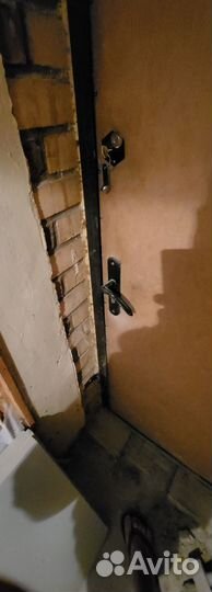 Дверь входная металлическая левая бу