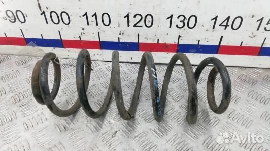 Пружина задняя toyota auris E150 (PUK09LY01)