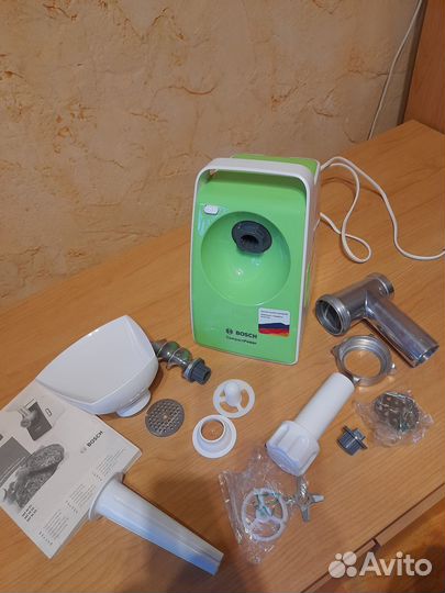 Мясорубка Bosch MFW3520G