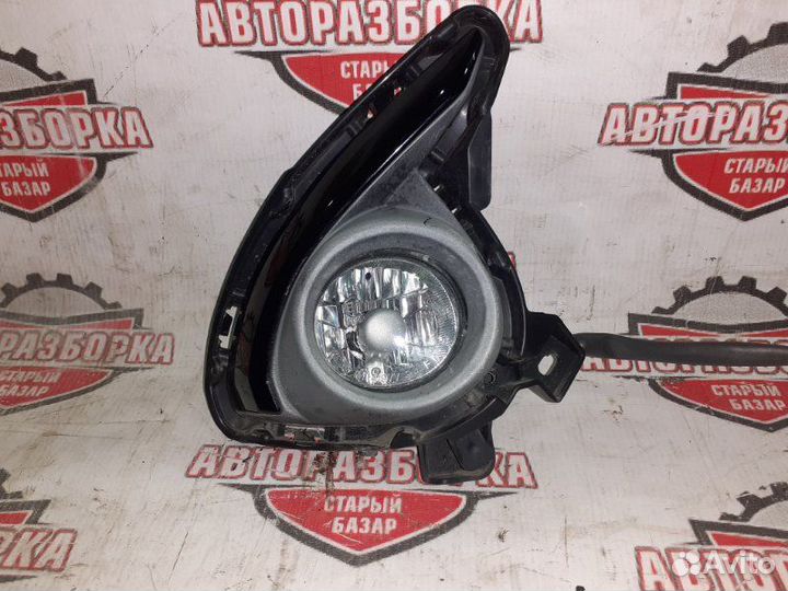Фара противотуманная передняя правая Mazda Demio