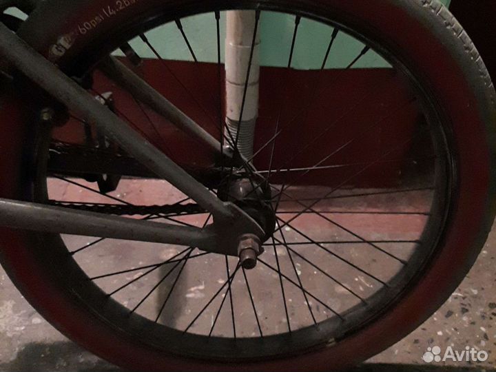 Велосипед бу bmw+гироскутер+скейт+ коньки хоккейн