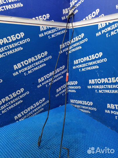 Торсион крышки багажника Nissan Almera Classic