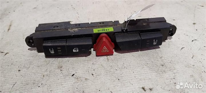 Кнопка аварийной сигнализации KIA Ceed еd 06-10