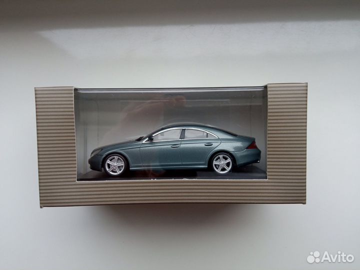 Модель 1/43 Mercedes CLS -Klass C219 2004г
