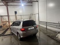 Honda Fit 1.3 CVT, 2006, 136 000 км, с пробегом, цена 525 000 руб.