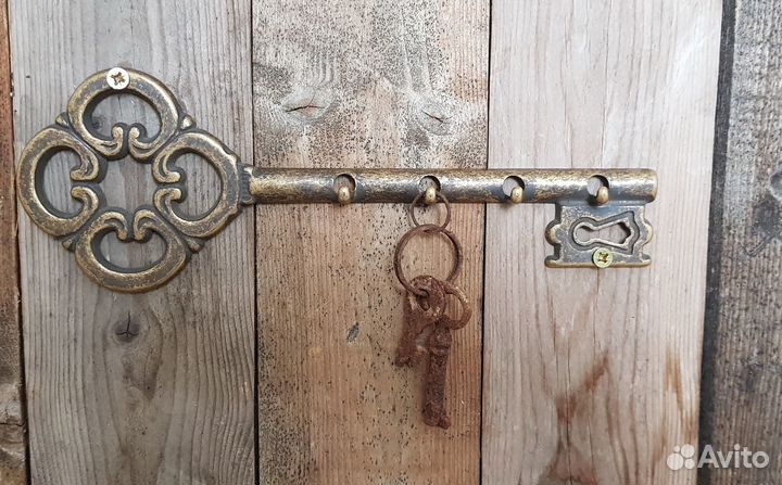 Ключница Ключ металлическая