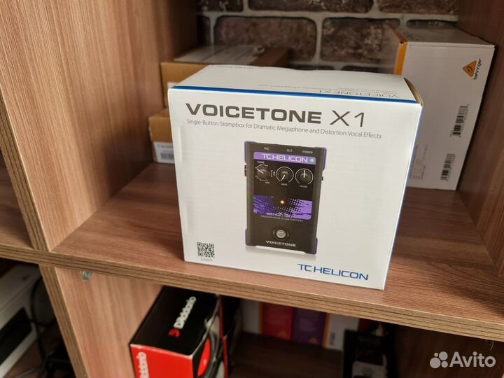 TC Helicon Voicetone X1 педаль эффекта Новая