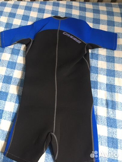 Гидрокостюм