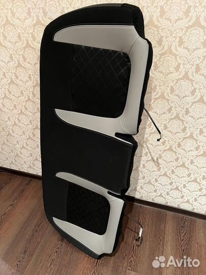 Заднее сиденье