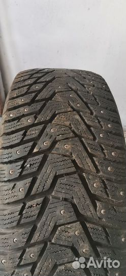 Hankook Winter i'Pike X W429A 215/45 R17 91T