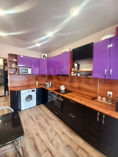 2-к. квартира, 56 м², 3/3 эт.