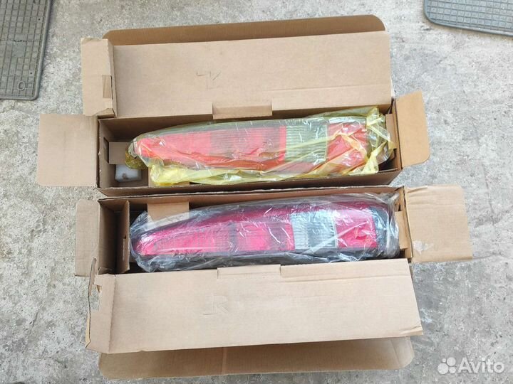 Задние фары на автомобиль Ford Fusion