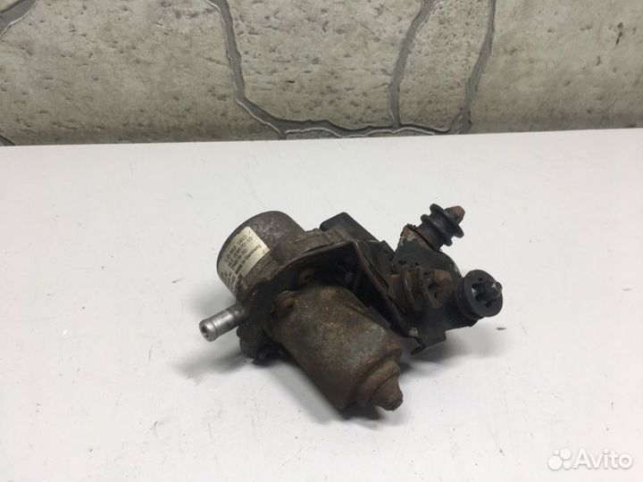 Вакуумный насос тормозов Skoda Octavia II