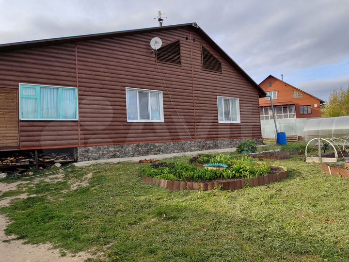 Коттедж 103 м² на участке 15 сот.