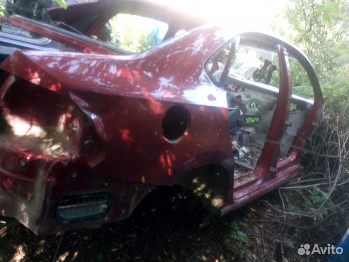 Разбор фольцваген поло седан 1.6АКПП красный