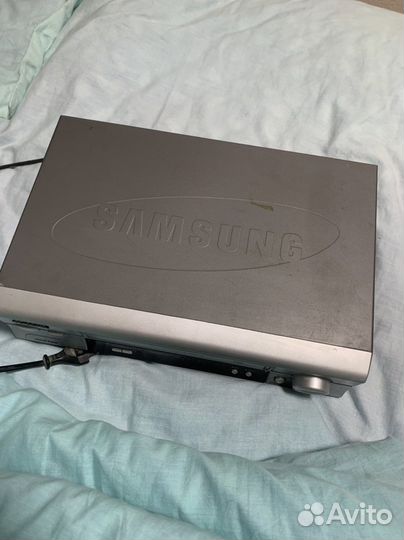 Видеомагнитофон