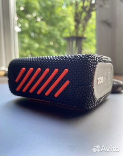 Колонка jbl go 3
