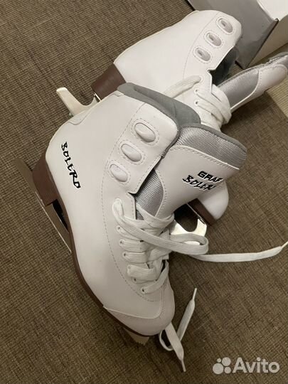 Новые фигурные коньки Graf Bolero