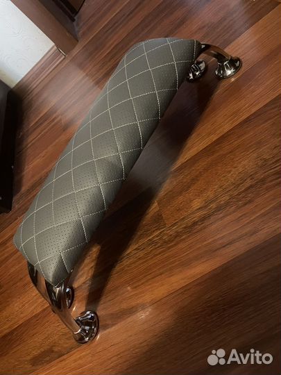 Для маникюра и дизайна. Подставка